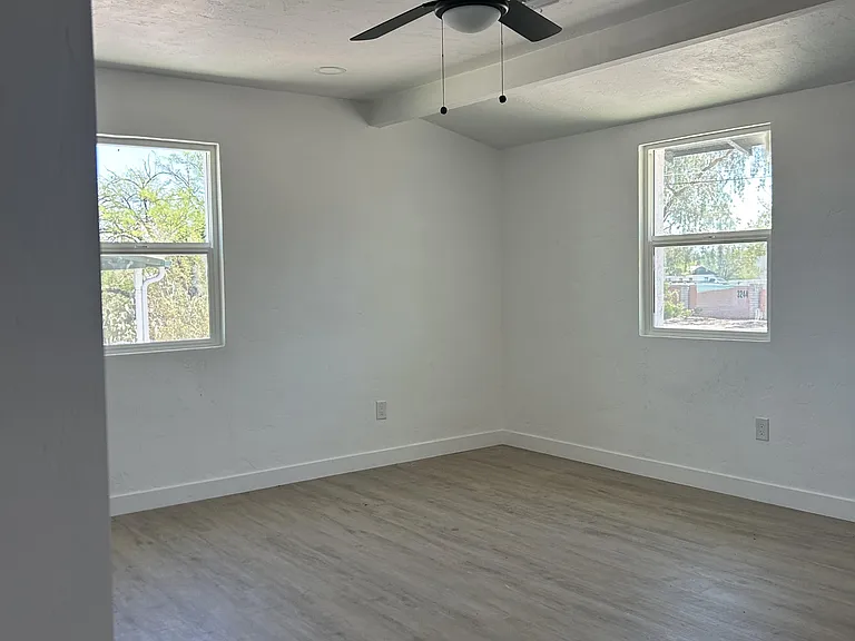 3243 E Camden St #1 — Photo 11