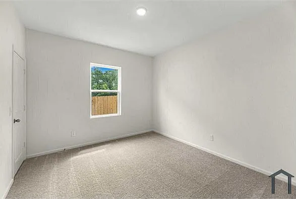 4925 McCoy Dr — Photo 18