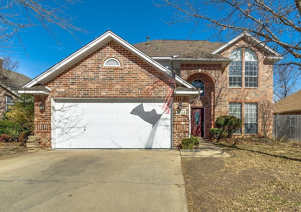 1st image of 441 Pebblecreek Dr