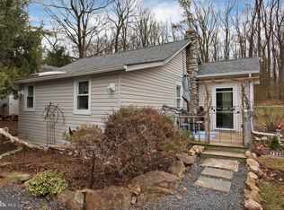 7549 Old Field Rd, Harrisburg, PA 17112