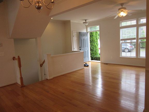 5th image of 2386 Abington Dr