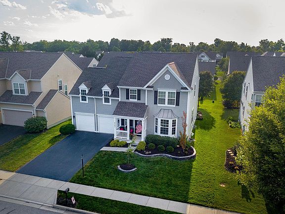 3rd image of 2847 Deverell Dr