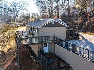 625 Shadyside Dr, Clayton, GA 30525