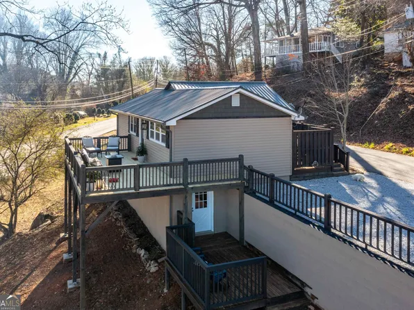 625 Shadyside Dr, Clayton, GA 30525