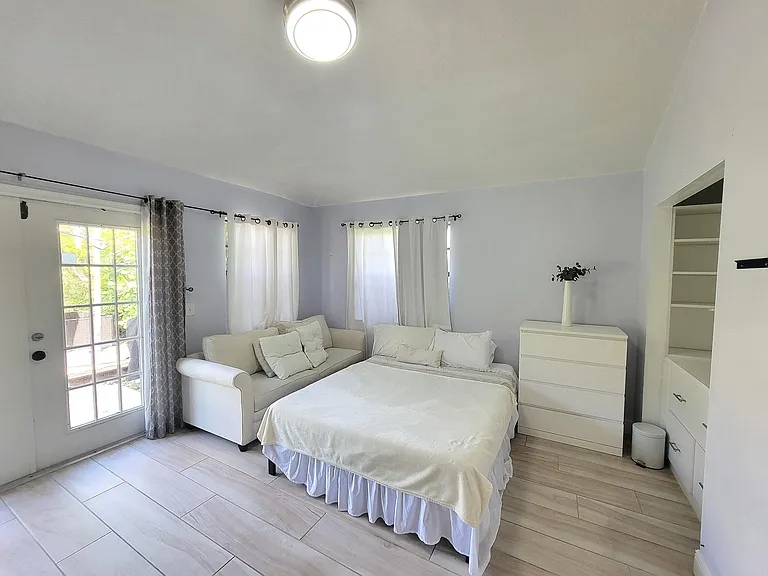13465 Fountain View Blvd — Photo 15