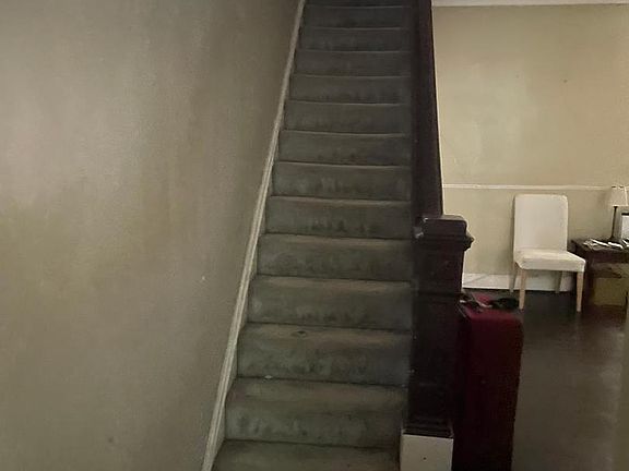 3rd image of 604 Irving St NW