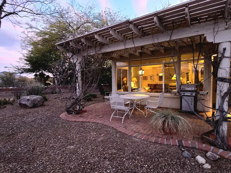 14770 N Windshade Dr — Photo 36