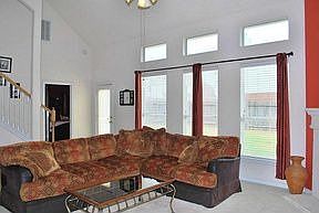 5th image of 12202 Auronia Dr