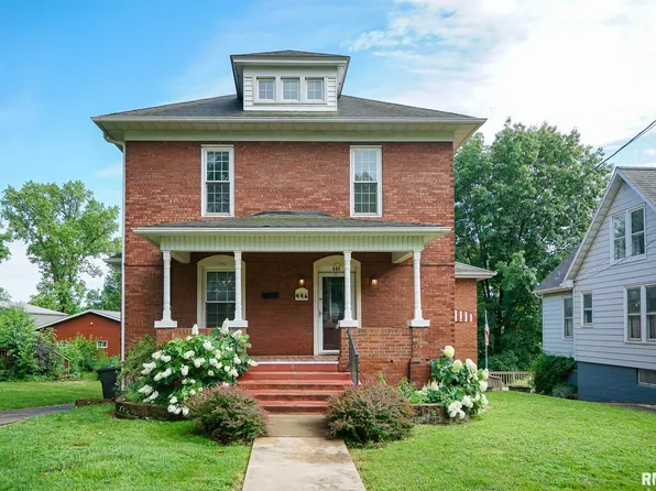 446 W Pine St, Canton, IL 61520