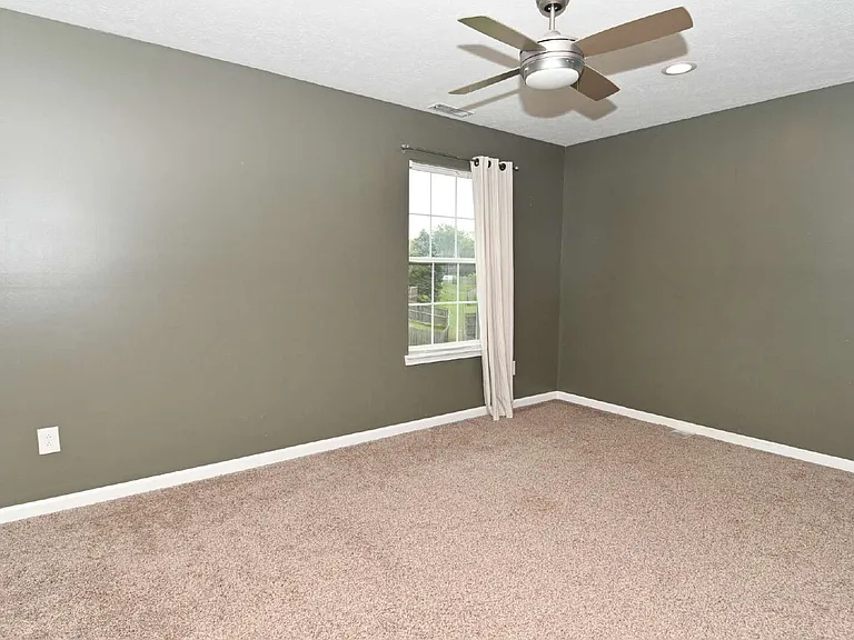 8405 Swift Ct — Photo 34