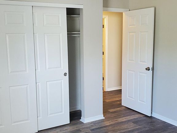 5th image of 1102 Ann Ln