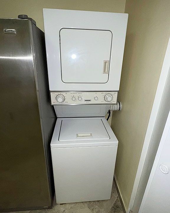 1st image of 309 Yoakum Py Unit 512