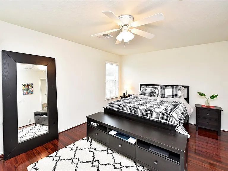 7215 Ravenswood — Photo 14