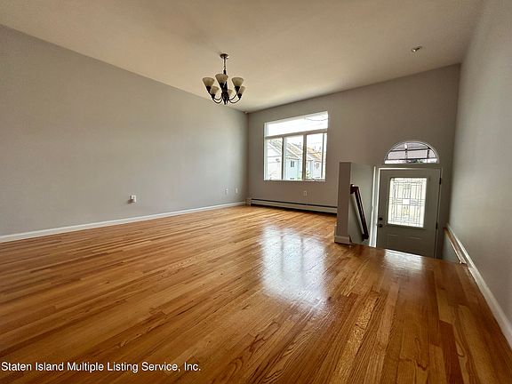 5th image of 296 Baden Pl