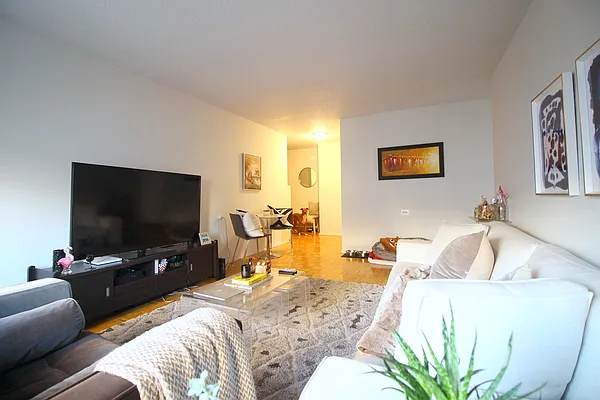 Rented by Corcoran | media 15