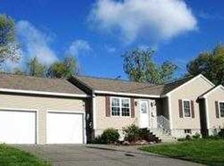 21 Lovisa St, Fitchburg, MA 01420