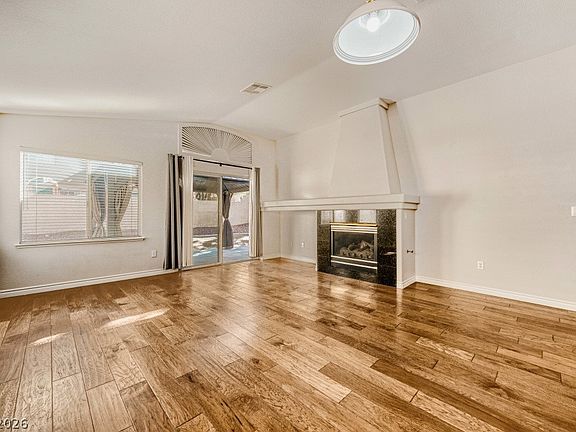 5th image of 9529 Mountainair Ave