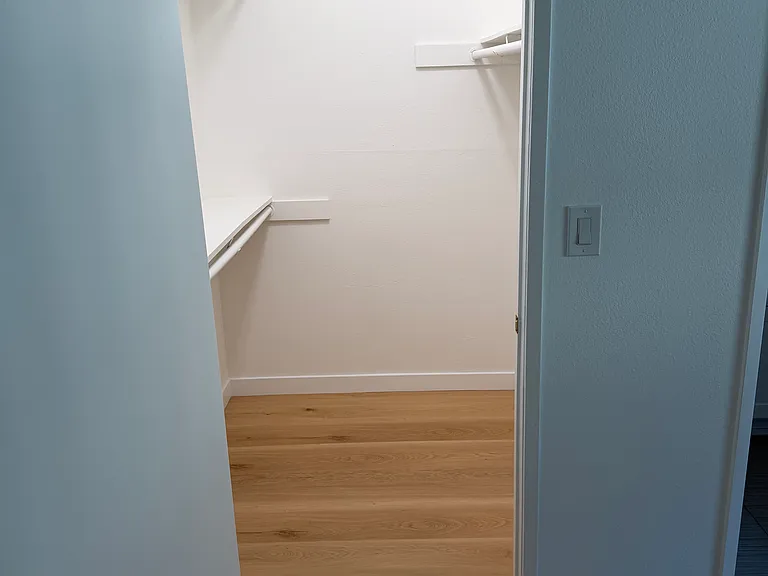 10746 Blix St #203 — Photo 13