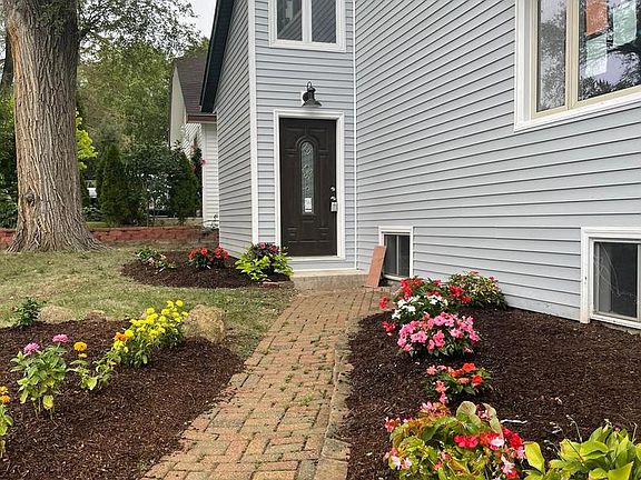 2nd image of 325 Clifton Dr