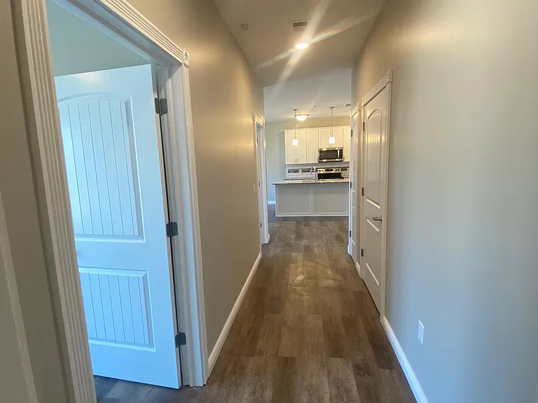 19 Main St #20 — Photo 13