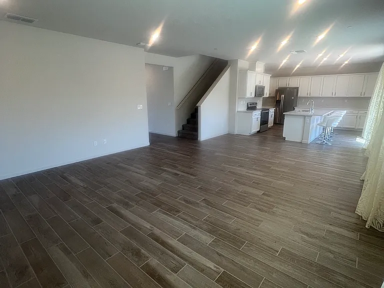 1878 Holland Ln — Photo 31