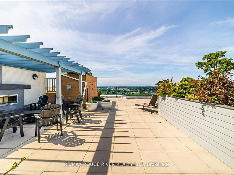 340 Watson St W #305 — Photo 30