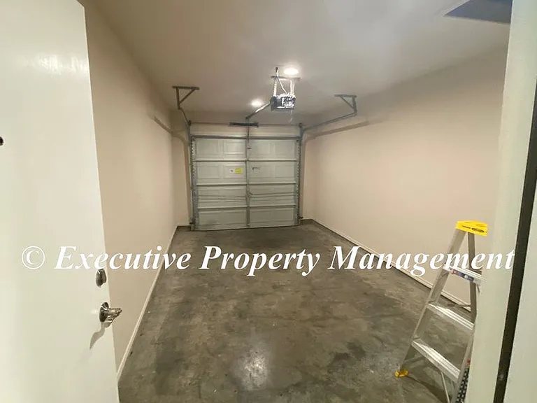 2921 Starlight Dr — Photo 13