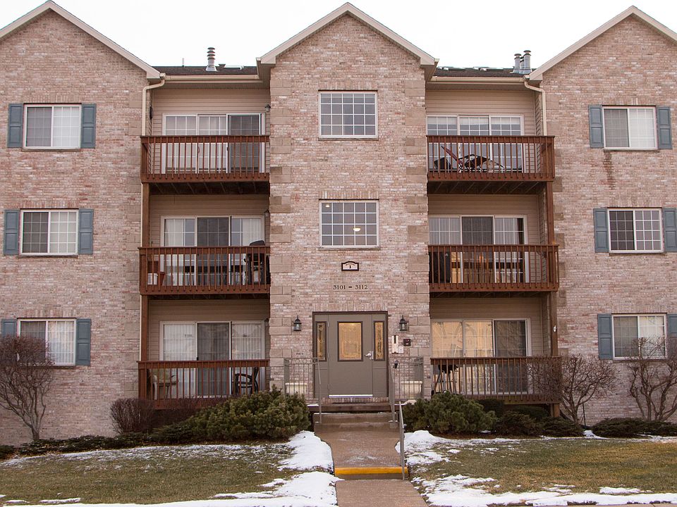 3106 Holiday Ct