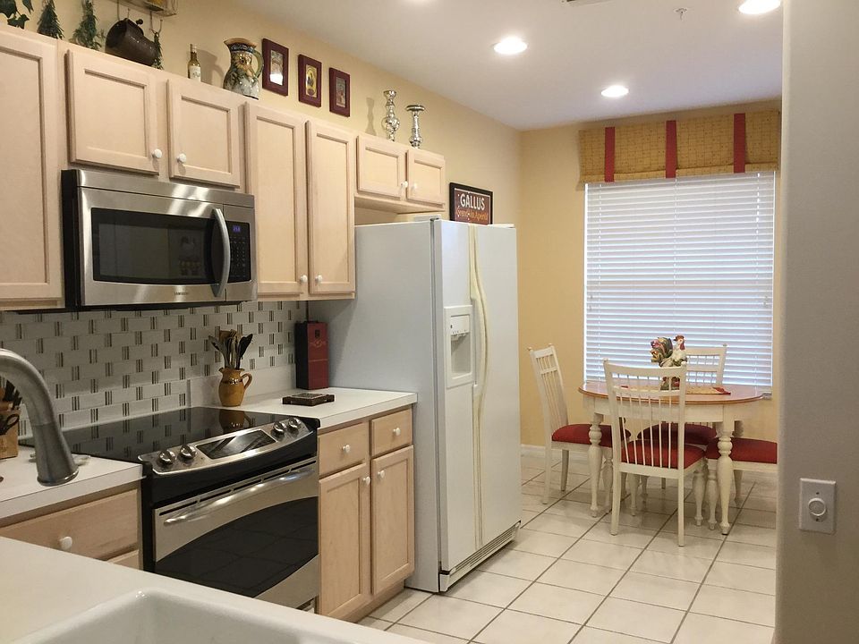 1st image of 8231 Parkstone Pl APT 305