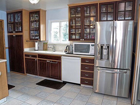 2nd image of 773 San Carrizo Way