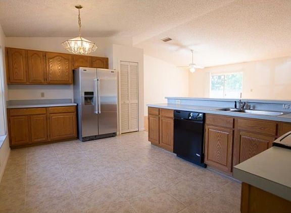 2nd image of 5733 Lakefield Ct