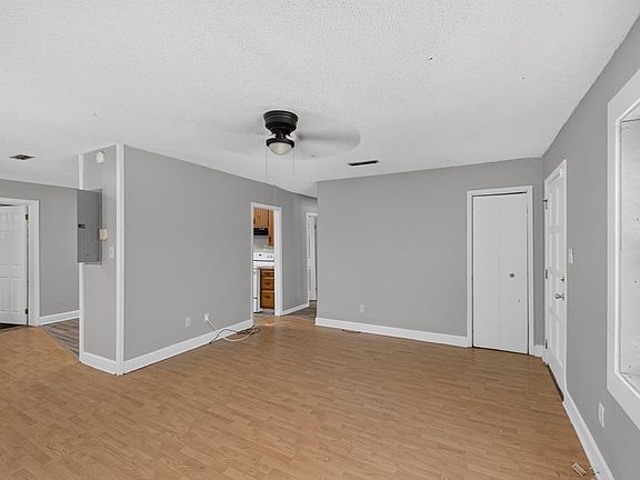 4th image of 73 E Martin Luther King Jr Ave