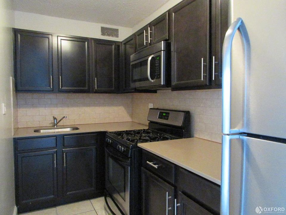 1st image of 1990 Lexington Ave APT 20f