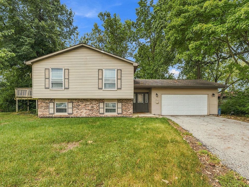 1st image of 629 Sullivan Ln