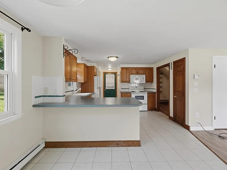 21 Janet Cir #2 — Photo 10