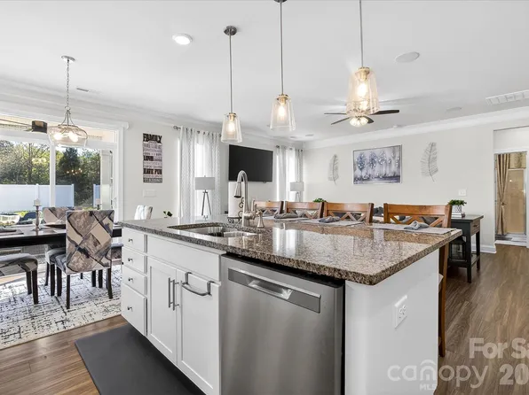 5516 Verona Rd, Charlotte, NC 28213