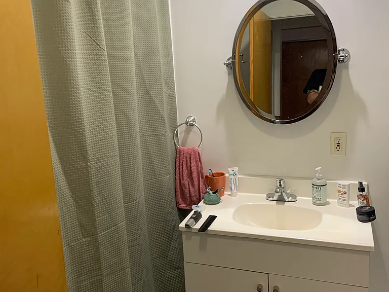 100 Pearl St #4 — Photo 12