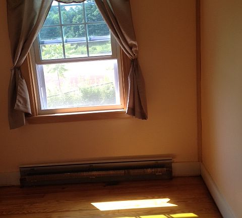 3rd image of 219 Lakeway Dr