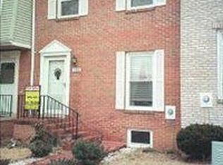 17916 Hickory Ln, Hagerstown, MD 21740