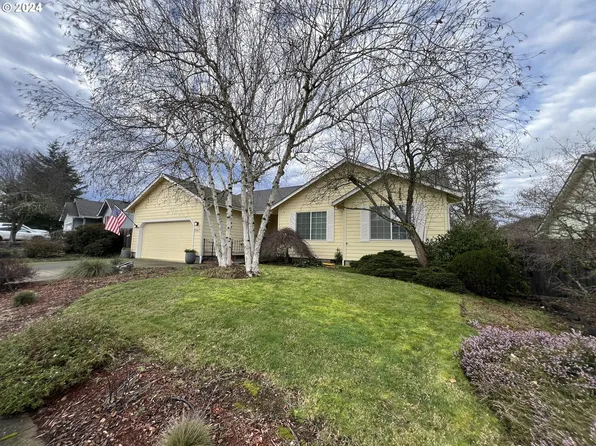 2667 Golfview Ave, Sutherlin, OR 97479