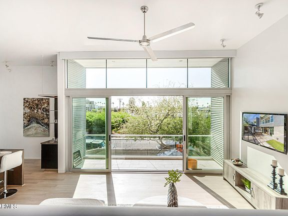 4th image of 4410 N 27TH Street #8