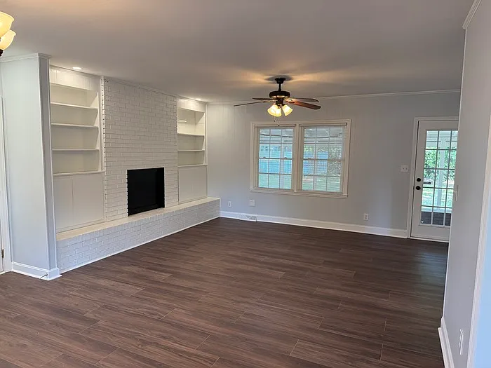 1132 Hipp Rd — Photo 6