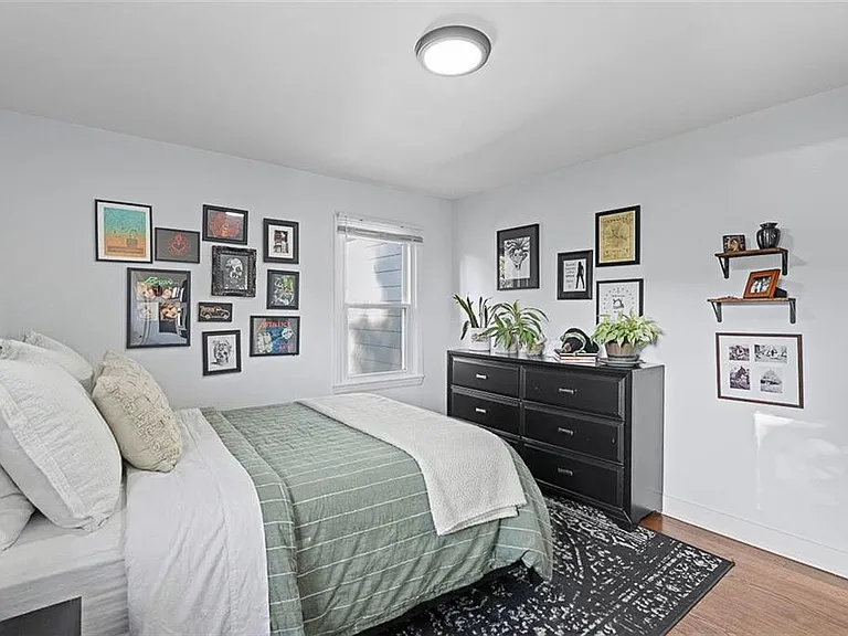 3418 Louise St — Photo 14