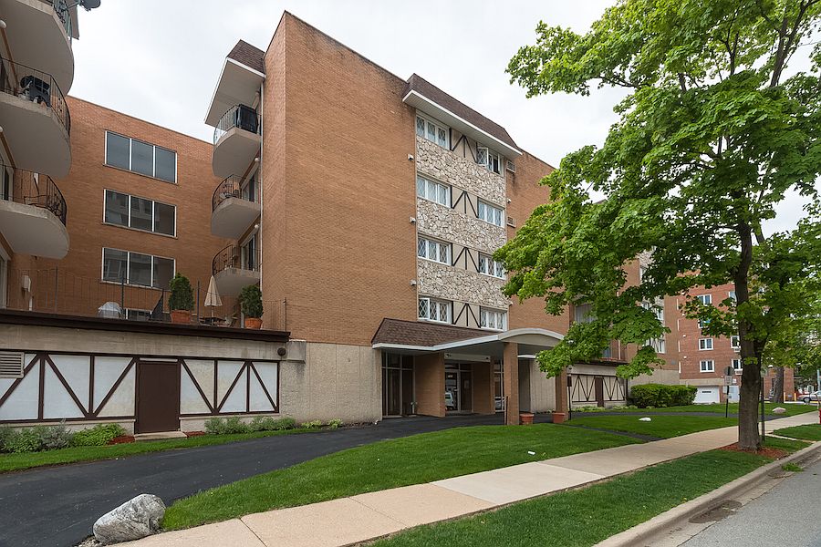 1st image of 1633 River St APT 4D