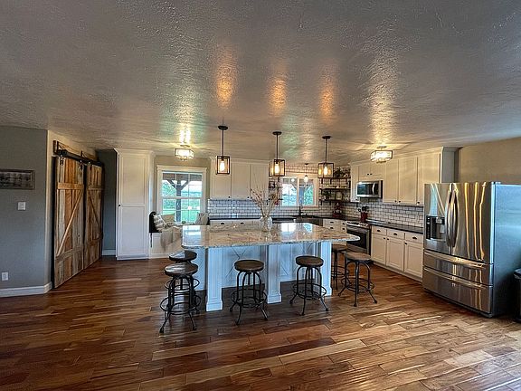 Whole Kitchen view