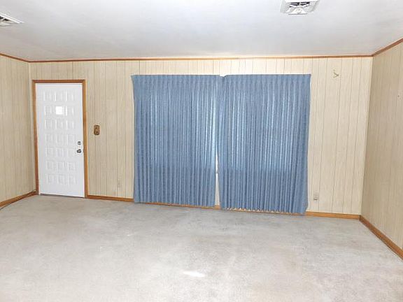 5th image of 430 Winchester Ave