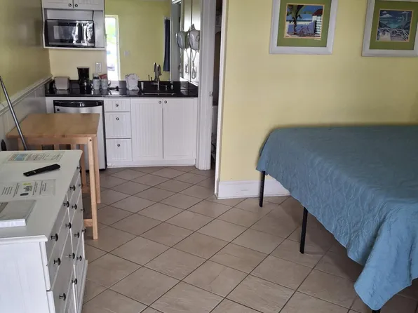 215 W Ft Macon Road #206, Atlantic Beach, NC 28512
