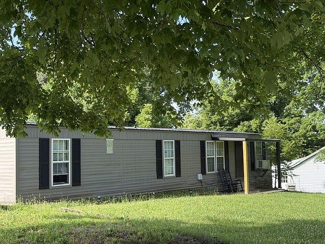1st image of 301 Eastbrook Rd