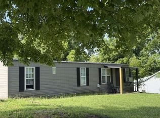 301 Eastbrook Rd, Estill Springs, TN 37330