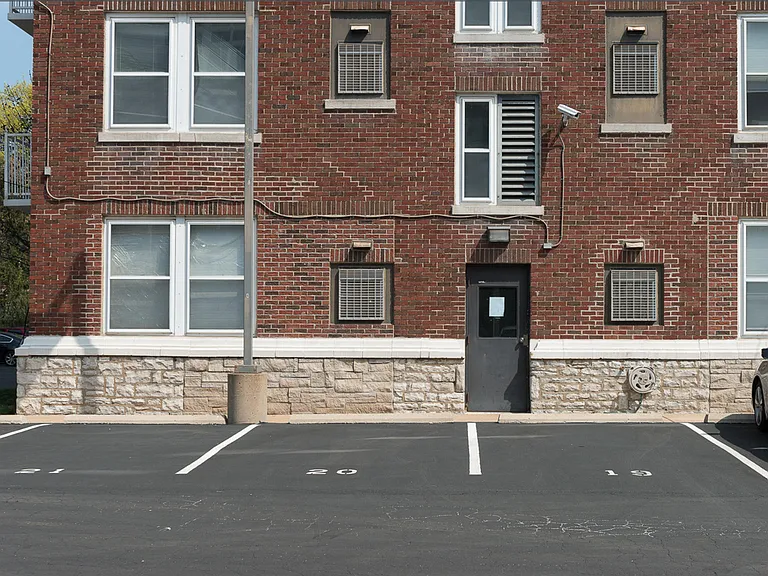 5330 Pershing Ave #502 — Photo 20